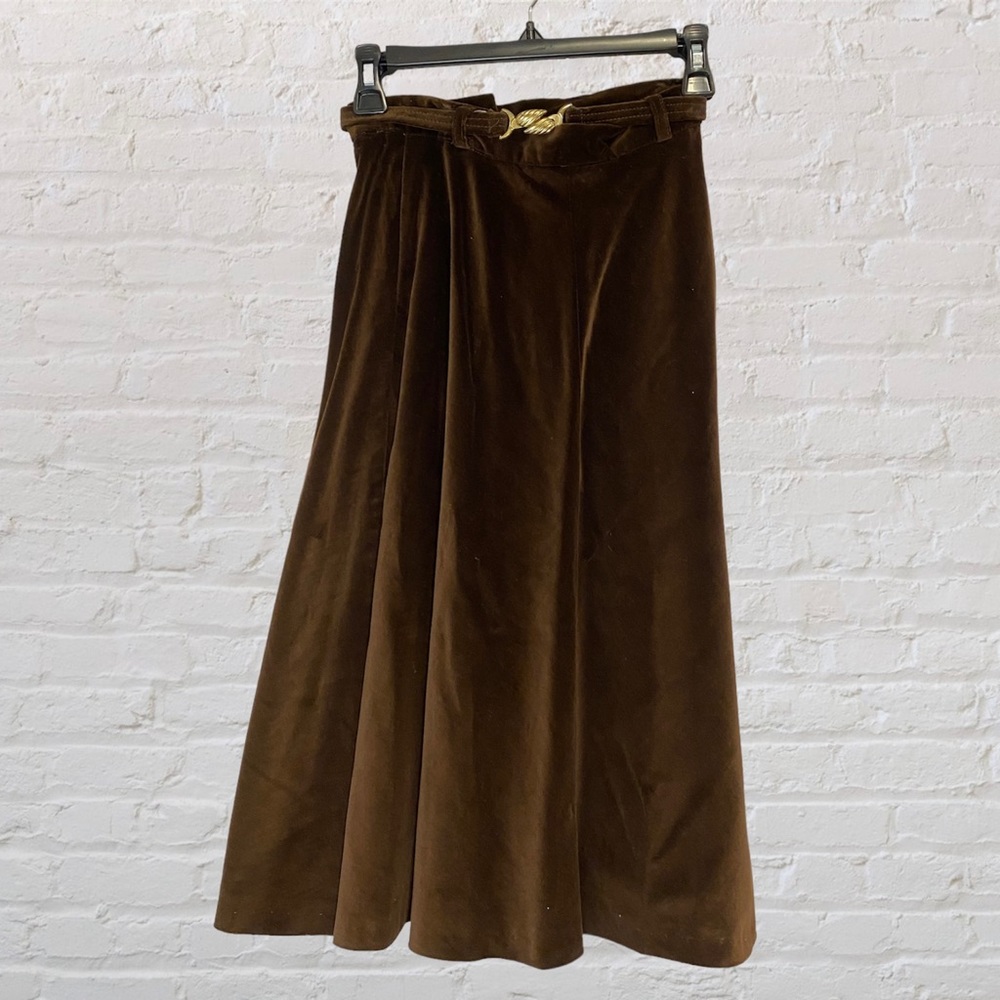 VTG 70s Brown Velvet A-Line Skirt with Gold Belt